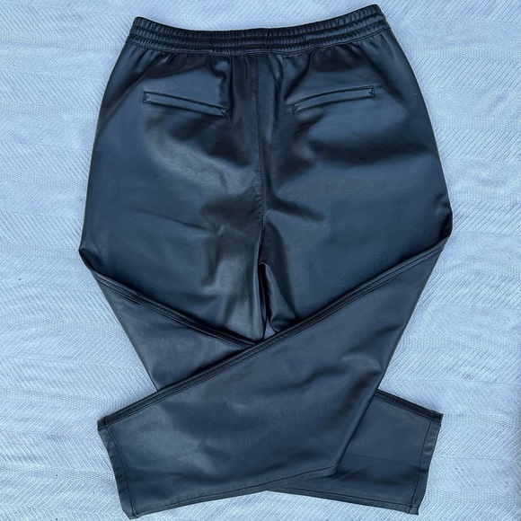 BlankNYC no guidance faux leather joggers - Picture 4 of 8